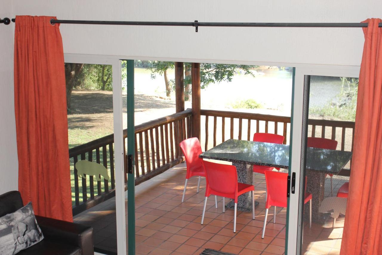 Ekuthuleni River Front Chalets Maruleng Exterior photo