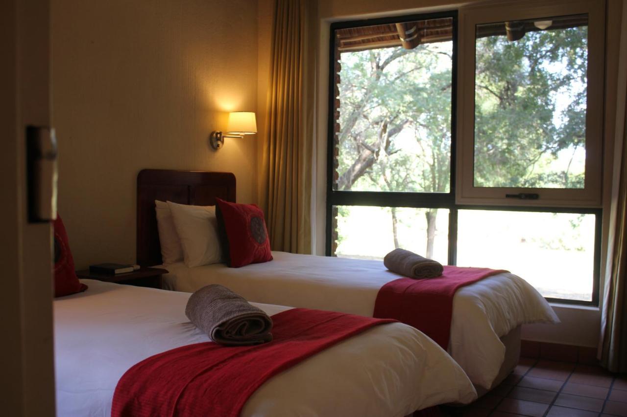 Ekuthuleni River Front Chalets Maruleng Exterior photo